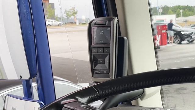 Truck drivers life in Norway | How much do they earn? | Norwegian Trucks from inside смотреть онлайн