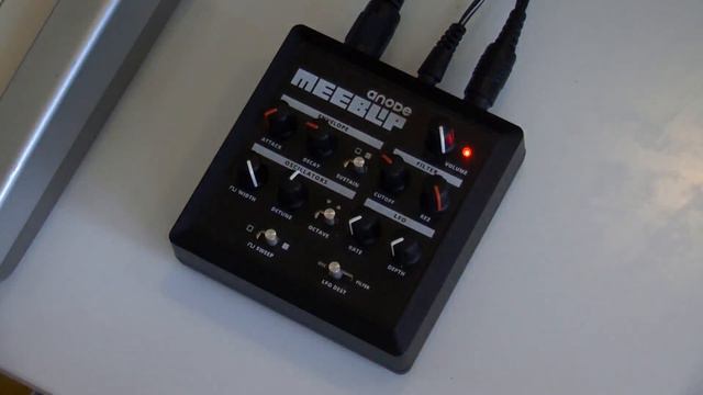 Video review: MeeBlip anode смотреть онлайн