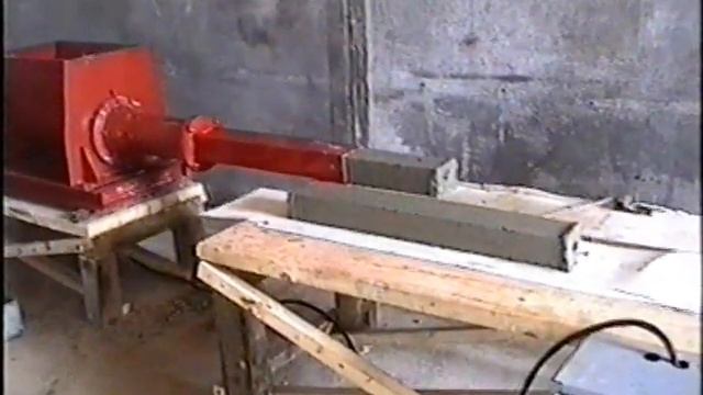 работа экструдера с бетоном из доломитового отсева смотреть онлайн