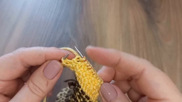 Двухцветные следки спицами? просто и красиво? смотреть онлайн