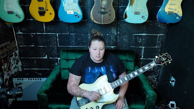 AMATEUR REVIEW: GIBSON SG CUSTOM JIMI HENDRIX смотреть онлайн