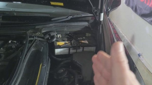 Lexus LS460 Battery Replacement - Easy!
