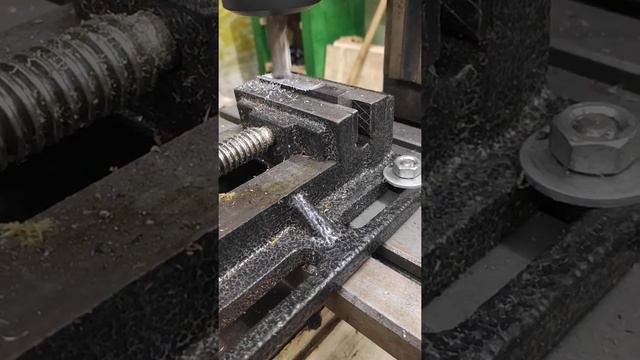 фрезерование цанговый патрон фреза 10 мм смотреть онлайн