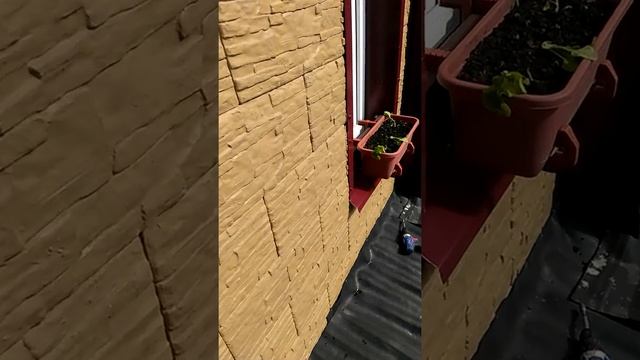Как закрепить цветочный ящик за окном смотреть онлайн