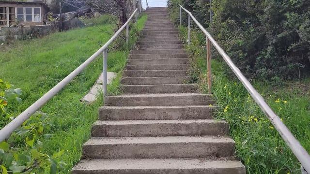 4.10.2023 Тбилиси. поселение Вазисубани. 5-ый микрорайон. Tbilisi смотреть онлайн