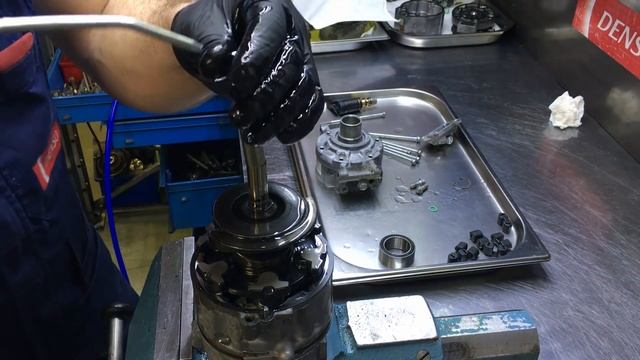 Зашумел компрессор автокондиционера!? Не спешите его менять! смотреть онлайн