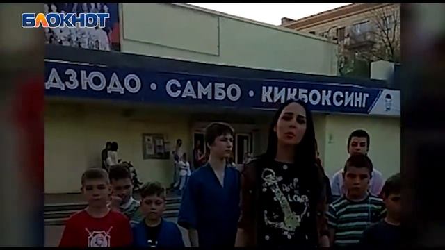 700 детей и подростков занимаются на опасной площадке спортивной школы, - волгоградцы смотреть онлайн