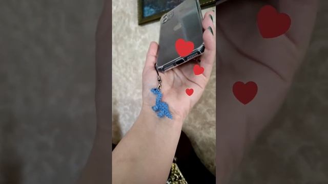 Милый брелок для телефона ? #амигуруми #амигурумиизбисера #динозаврик #динозавризбисера смотреть онлайн