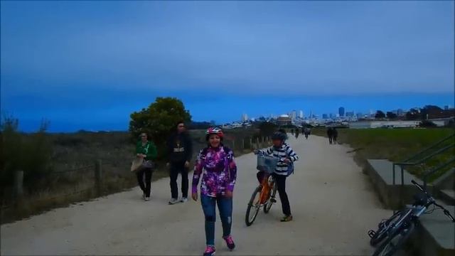 США.ПРОИСШЕСТВИЕ С СОСИСКОЙ !!! КАК МЫ КЛАССНО ЭКОНОМИМ !!! ВЕЗЕМ ДРУГ ДРУГА смотреть онлайн