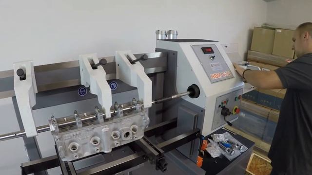 Carmec HBM810 - Line Boring Machine For Cylinder Heads смотреть онлайн