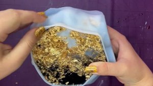 Заливка молда «Ладони» эпоксидной смолой. #epoxy #diy #эпоксиднаясмола #смола #epoxycraft