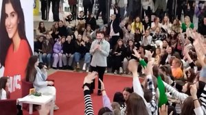 Фан-встреча Полина Денисова Папины Дочки Иваново Серебряный город.mp4