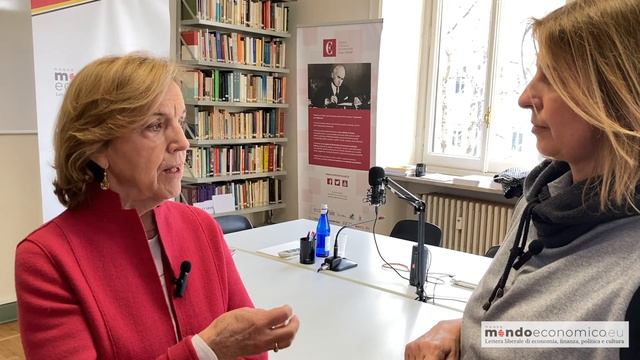 Mondo Economico intervista Elsa Fornero | IL SALARIO MINIMO смотреть онлайн