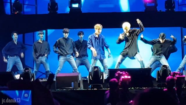 180114 Wanna One FM in Macau - Pick Me Daniel Focus смотреть онлайн