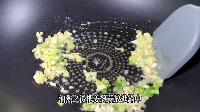 為什麼你做的小魚乾口感發硬還不入味？教你一招，香辣開胃又下飯，【天天相見廚房阿鵬哥】，Spicy Fish Recipe，#香辣小魚料理，#香辣小魚食譜，#家常菜，#美食，#food，#香辣小魚的做