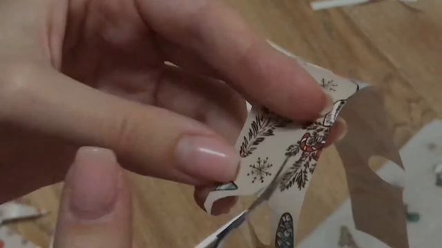 Украшаем ёлку и упаковываем подарки. День Святого Николая. Праздничная Одесса | Влогмас #3