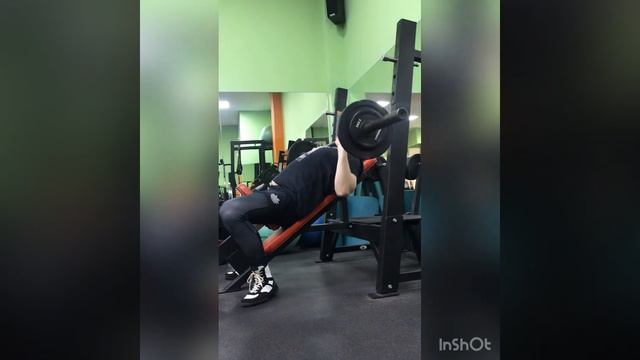Жим штанги лёжа в наклоне смотреть онлайн