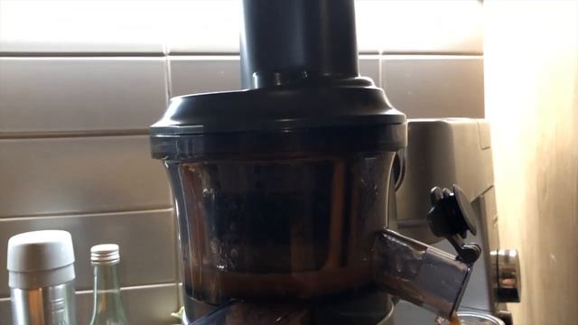 Come funziona l'estrattore di succo Kenwood per Chef XL? смотреть онлайн