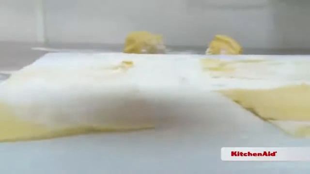 KitchenAid KSMPRA 3 Piece Pasta Roller & Cutter Attachment Set Silver - KSMPRA смотреть онлайн