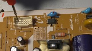 Почему у телевизора не светится индикатор?