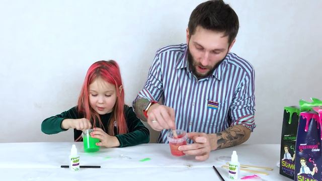 Светящийся слайм и блестящий лизун, Мака против папы. смотреть онлайн