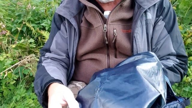 Рубрика Снаряжение. Полевой ремонт гермомешка с помощью жидкой латки смотреть онлайн