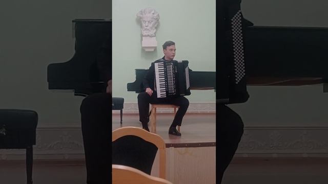 Швтнов Камиль, И.С. Бах Двуголосная инвенция си бемоль мажор, Рнп в обработке А. Широкова " Валенки смотреть онлайн