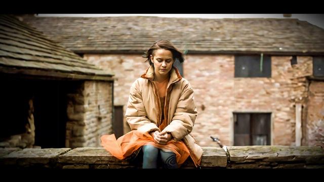 Alba August - Lights (slowed + reverb) & piano version смотреть онлайн