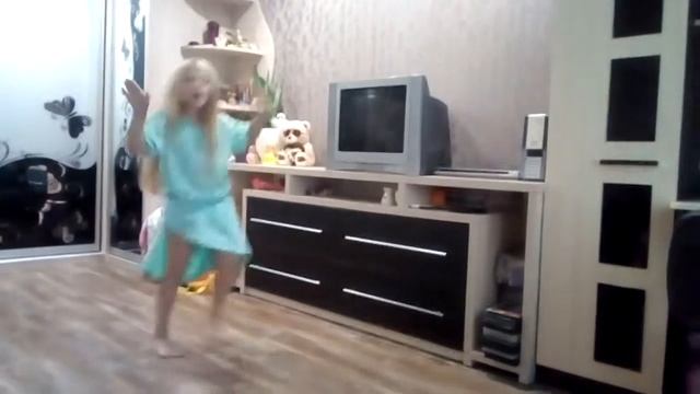Мы любим просто танцевать!))) смотреть онлайн