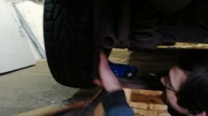 Как снять прикипевшее заднее колесо на Рено Логан