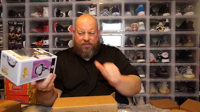 Opening a 1 YEAR OLD Chrono Toys High Roller Funko Pop Mystery Box смотреть онлайн