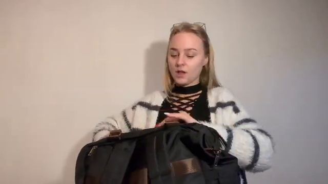 Der Mama's Helper Rucksack - Die perfekte Wickeltasche für moderne Super Mamas смотреть онлайн
