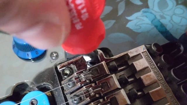Ibanez lo-pro edge trem screwdriver tip - Tighten easily loosy trem bar socket-please 👍 if helpful смотреть онлайн
