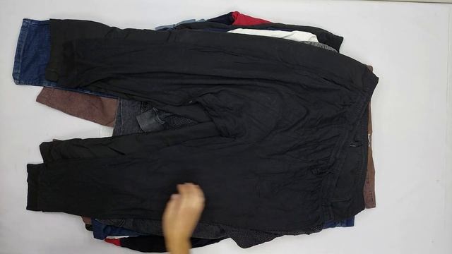 25836 Микс мужской зима большие размеры MEN WINTER XL EXTRA (extra) 4 пак 50кг 8.8€\кг 115шт смотреть онлайн