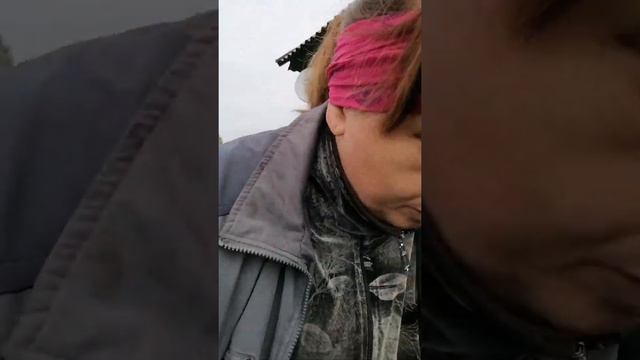 19с. Мамулечка в деле.Перебрала картошечку, гуси летуны, яркие краски осени.  09.09.2022 г.