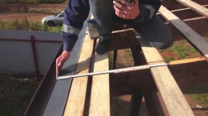 Монтаж металлочерепицы. Навес для авто.