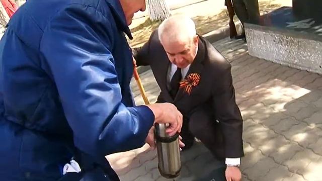 Вскрытие капсулы с посланием потомкам прошло сегодня в Плодопитомнике смотреть онлайн