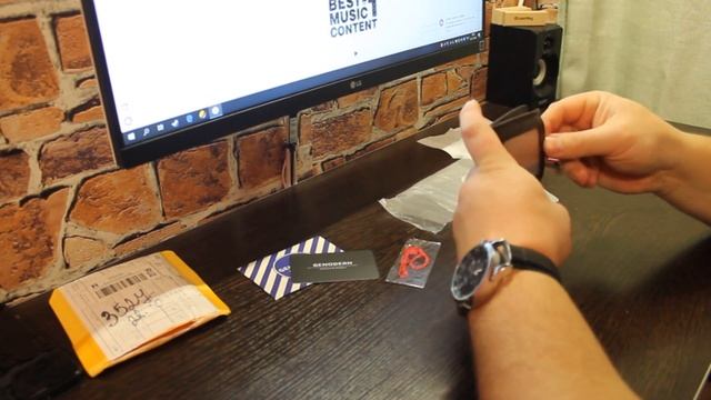 Распаковка с aliexpress. Кошелек для карт и пропуска из натуральной кожи. GENODERN RFID Crazy смотреть онлайн