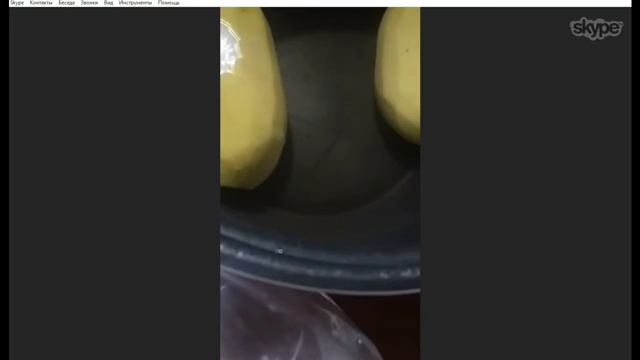 смотрю как друг ведёт свой кулинарный блог и показывает мне мультики и чистит картошку смотреть онлайн