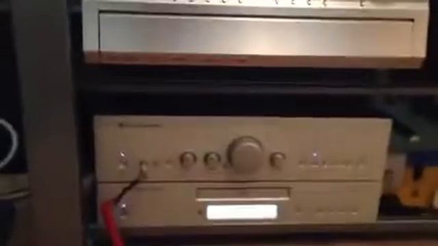 Cambridge Audio 540a & 640c CD Player смотреть онлайн