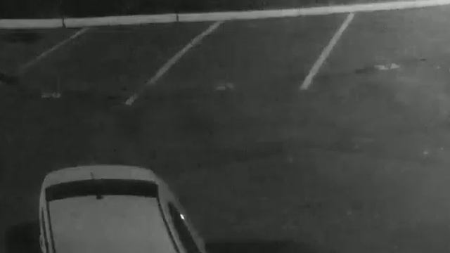 Разыскивается мужчина, повредивший чужую иномарку в Волжском: видео смотреть онлайн