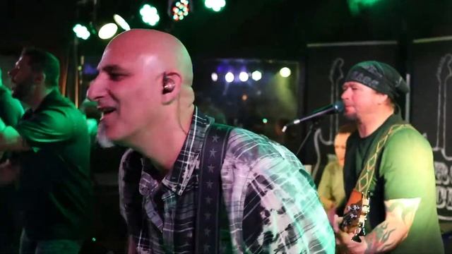 DONE - Road Crew at Moe's Irish Pub смотреть онлайн