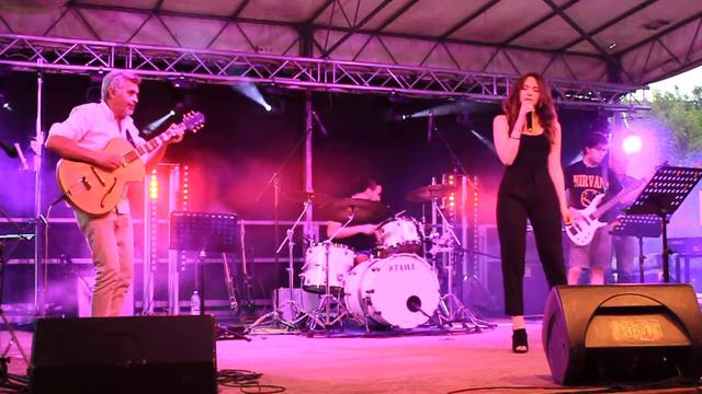 MARGY GARAVAGLIA E MATTIA ALBIZZATI PUT YOUR RECORDS ON смотреть онлайн