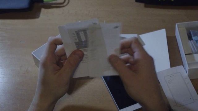 Unboxing a rýchly pohľad na Xiaomi Redmi 3 смотреть онлайн