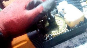 Цепная  электропила - нет сцепления - ремонт