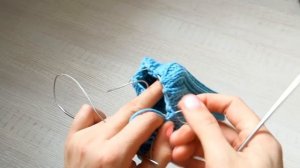 Как убавить резинку 2*2. Убавление петель.