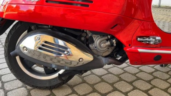 Обзор Vespa GTS Super 300 HPE