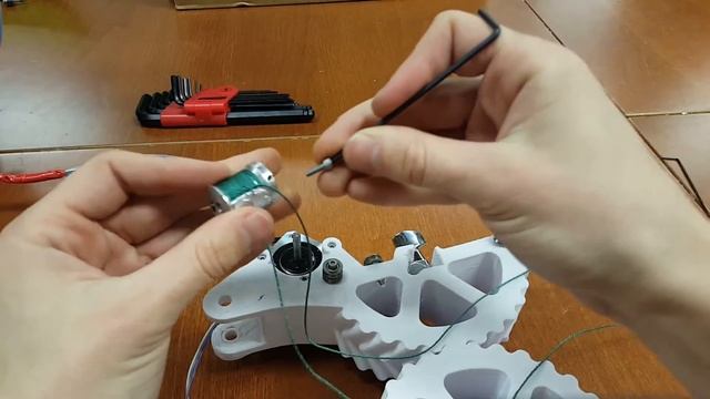 Gus Simpson Stringing Tutorial смотреть онлайн