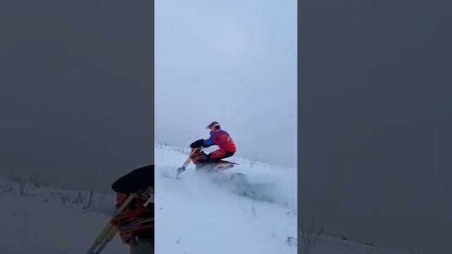 Погода дает нам шанс закрыть снойбайк сезон красиво ? #enduro #мото #мотоциклы #эндуро #мотопрохват смотреть онлайн