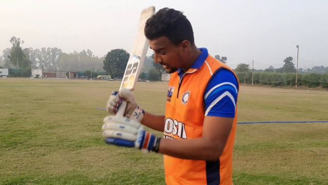 Bat कैसे पकडे ?🤔| Bat Grip For Hitting Sixes | How To Grip Bat For Power Hitting | Batting Tips смотреть онлайн